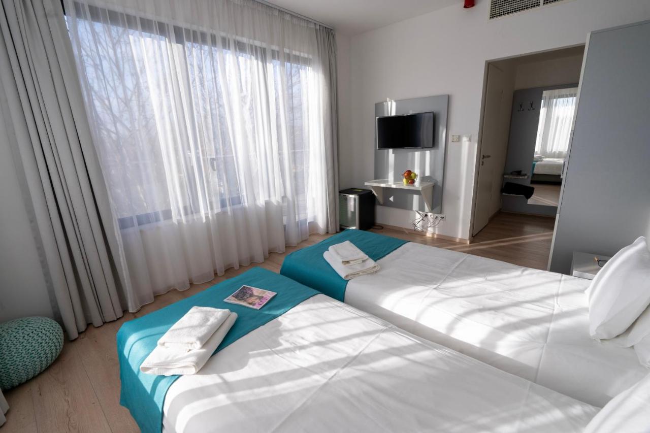 Zamardi Tok Hotel Ngoại thất bức ảnh