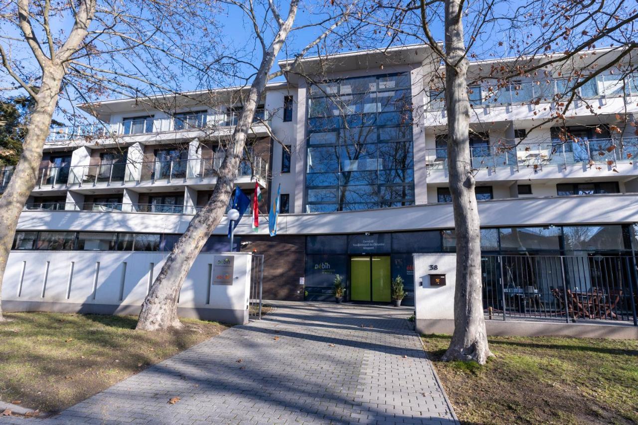 Zamardi Tok Hotel Ngoại thất bức ảnh